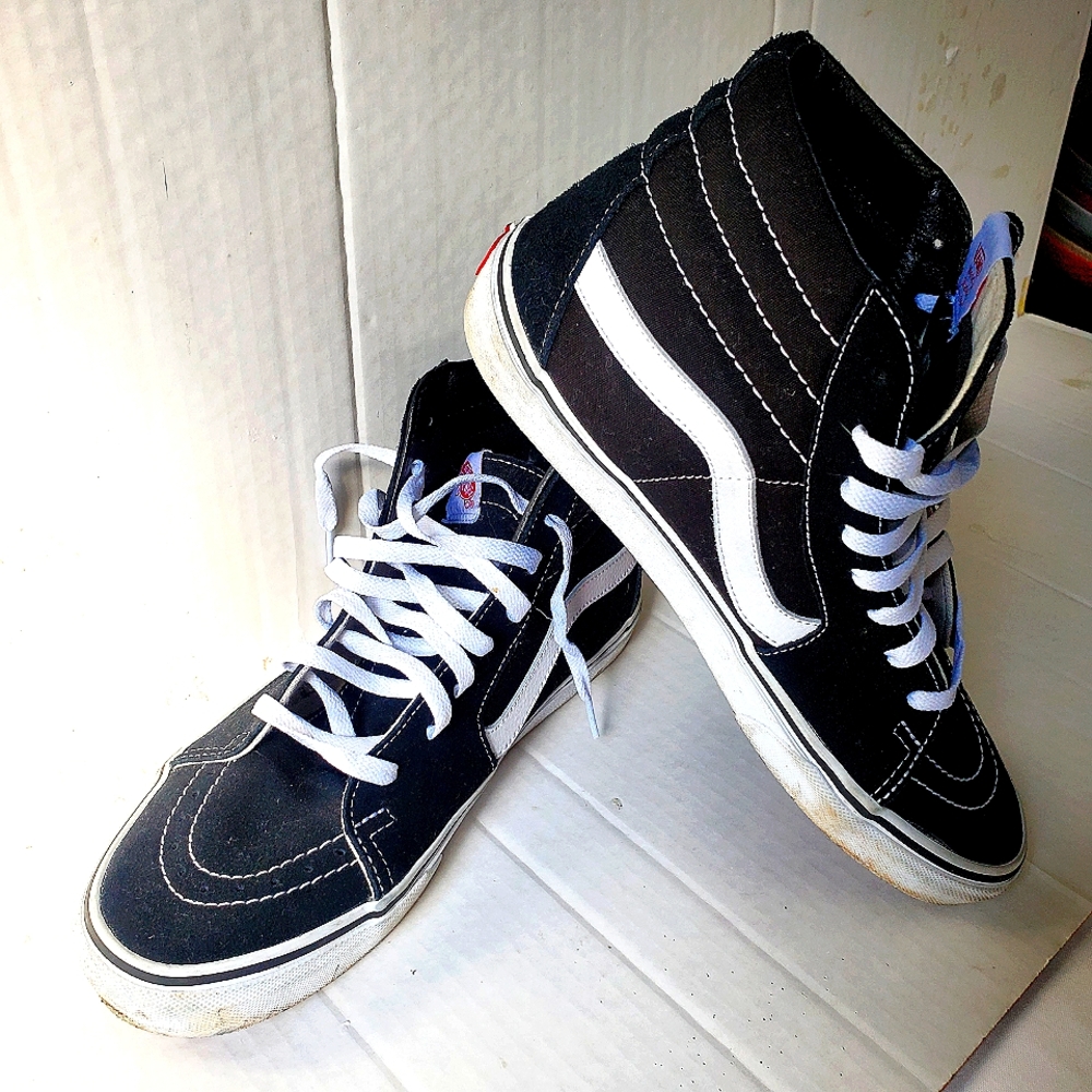 Vans - Picture 4 of 12